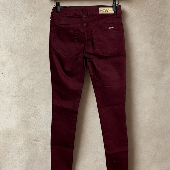 Burgundy Skinny By D. Rock, Sz 0. Tapered Leg. 5 Pocket. Never Worn - Picture 3 of 13